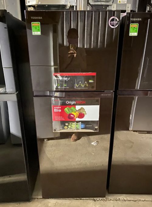 tu lanh toshiba 305l inverter gr ag36vubz xam cu